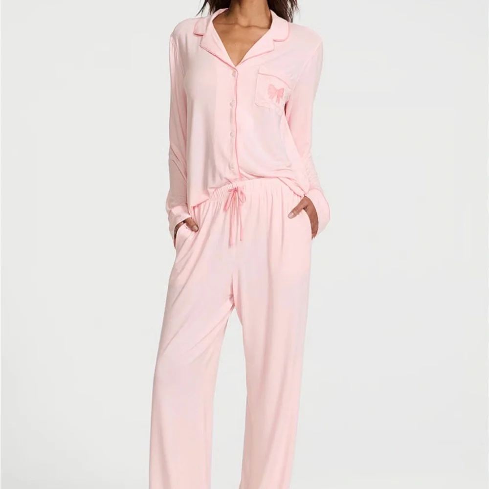VS Modal Women's Soft Pink Long-Sleeve Pajama Set